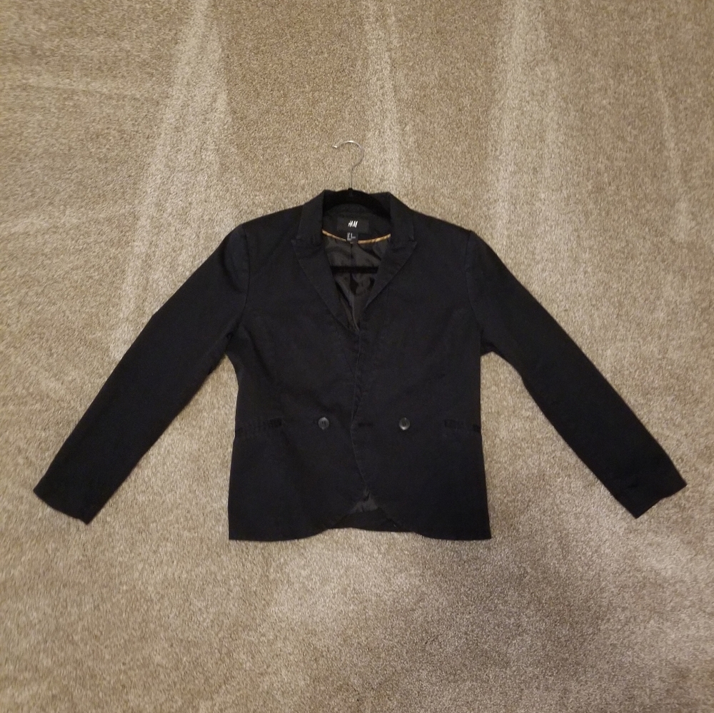H and M Black blazer